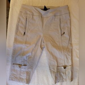 Beige Capri Pants with Zipper Details